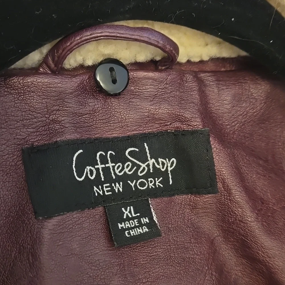 Xl Faux Leather jacket with removable sherpa collar - Picture 5 of 6